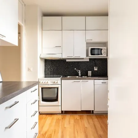 Cozy Two-Room Apt In A Central Location In Pasila Helsinki Esterno foto